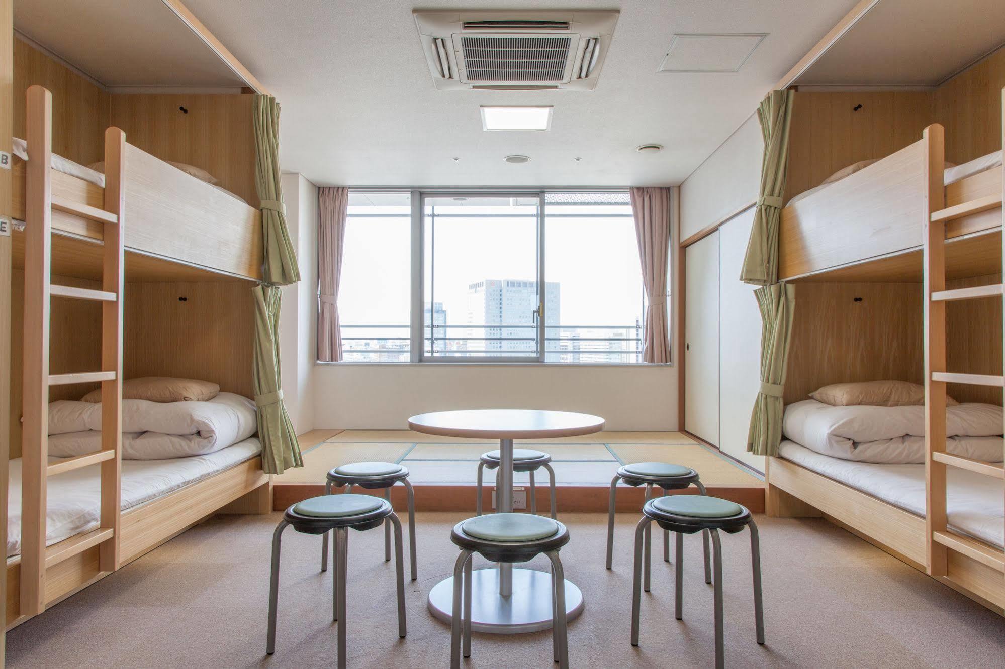 Shin-Osaka Youth Hostel Bagian luar foto