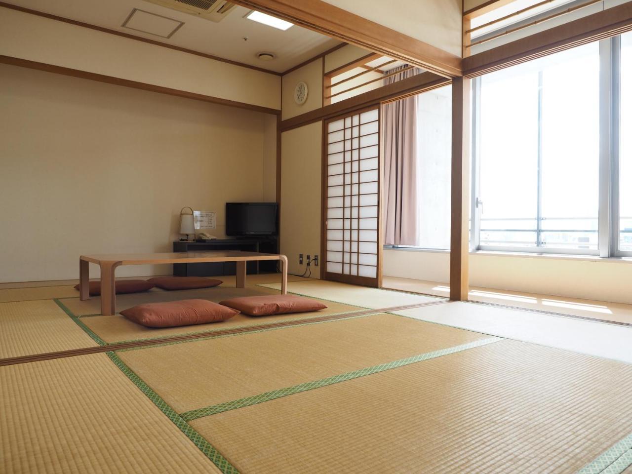 Shin-Osaka Youth Hostel Bagian luar foto