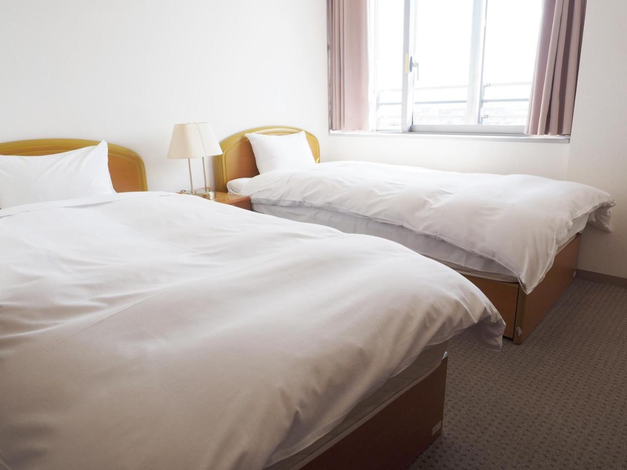 Shin-Osaka Youth Hostel Bagian luar foto